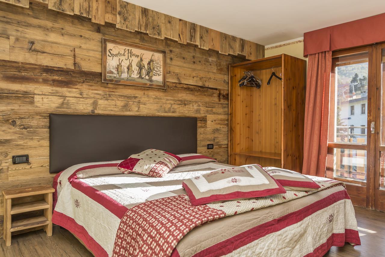 Hotel Sauze Oulx エクステリア 写真