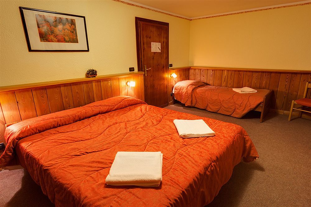 Hotel Sauze Oulx エクステリア 写真